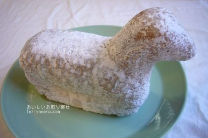 ロミユニのひつじのケーキ