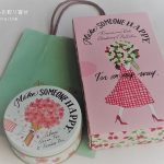 アフタヌーンティーのフィナンシェ＆桜缶お茶