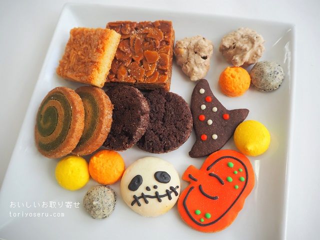 カフェタナカのクッキー缶（ハロウィン）