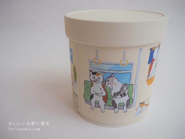 宇治田原製茶場のねこ柄缶緑茶とねこ柄煎茶椀