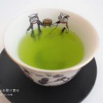宇治田原製茶場のねこ柄缶緑茶とねこ柄煎茶椀