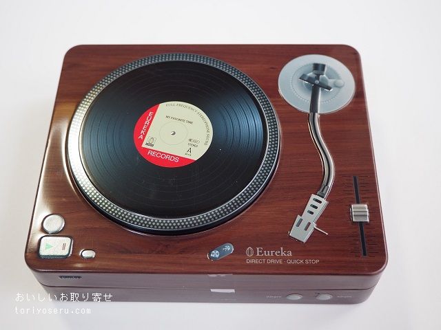 エウレカのカメラ缶とレコードプレーヤー缶