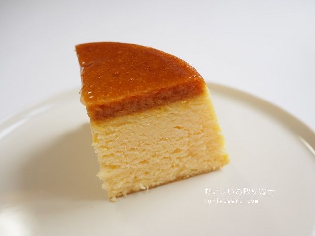 コントラディ神戸の神戸チーズプリンケーキ