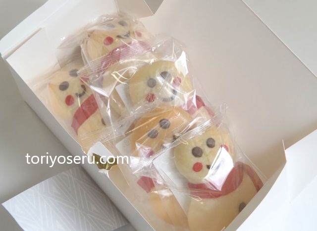 木村屋総本店の冬限定のかわいい菓子パン「スノーマン」