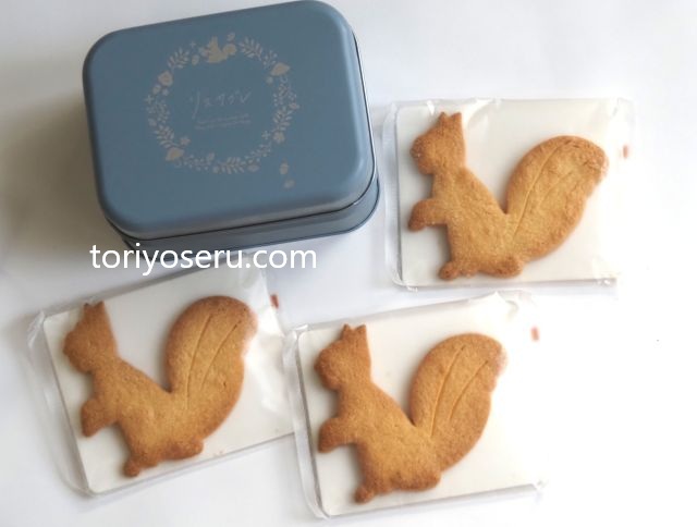 369菓子店のリスサブレ缶、三毛猫クッキー、肉球クッキー