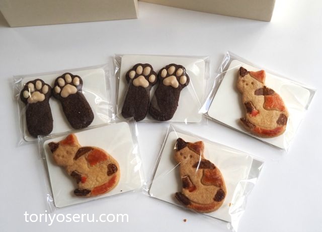 369菓子店のリスサブレ缶、三毛猫クッキー、肉球クッキー