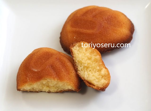 甲子園のお土産に。グローブの形の可愛いお菓子。ベルンの夢マドレーヌ