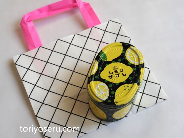 Cafe太陽の塔のココナッツレモンサブレ（かわいい缶入り）

